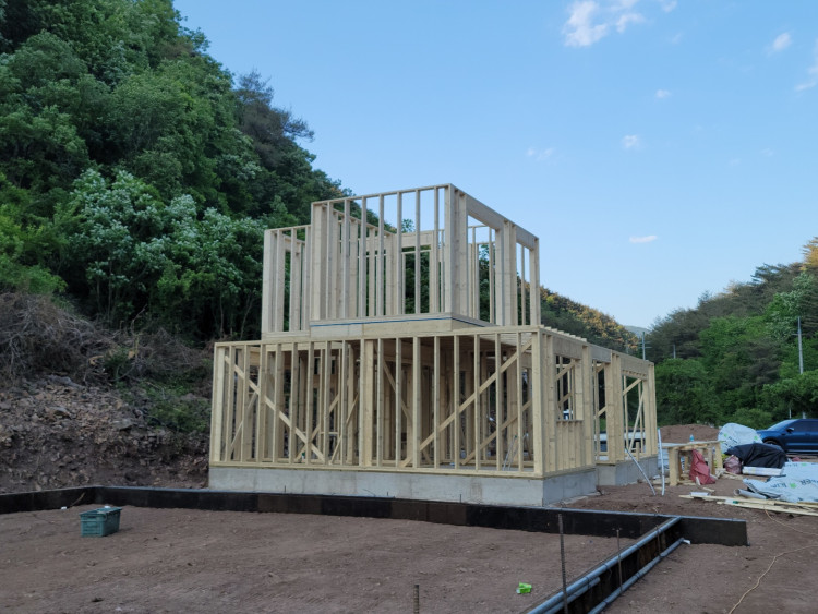 685e28967de1ae3c24f2a5b28475bd21_1653267