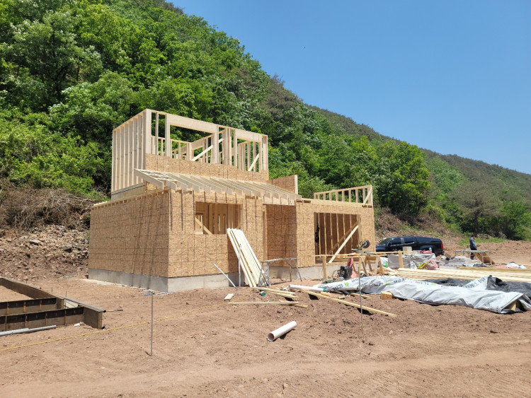 685e28967de1ae3c24f2a5b28475bd21_1653267