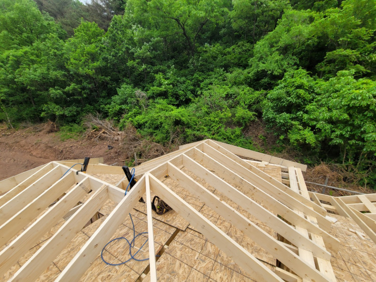 685e28967de1ae3c24f2a5b28475bd21_1653270